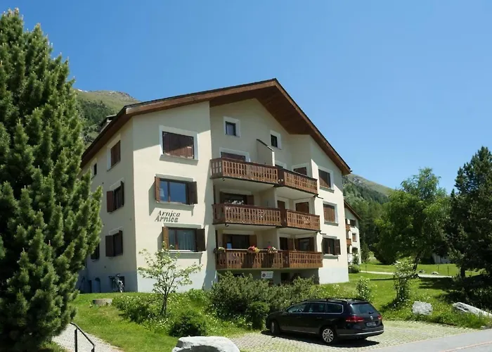 Apartamento Chesa Arnica Whg 3 By Interhome